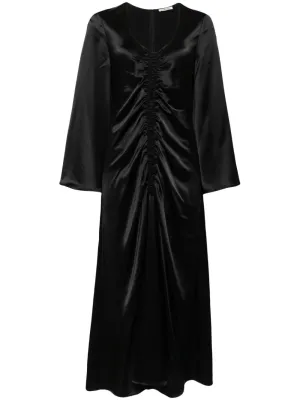Lavende Maxi Dress in Black