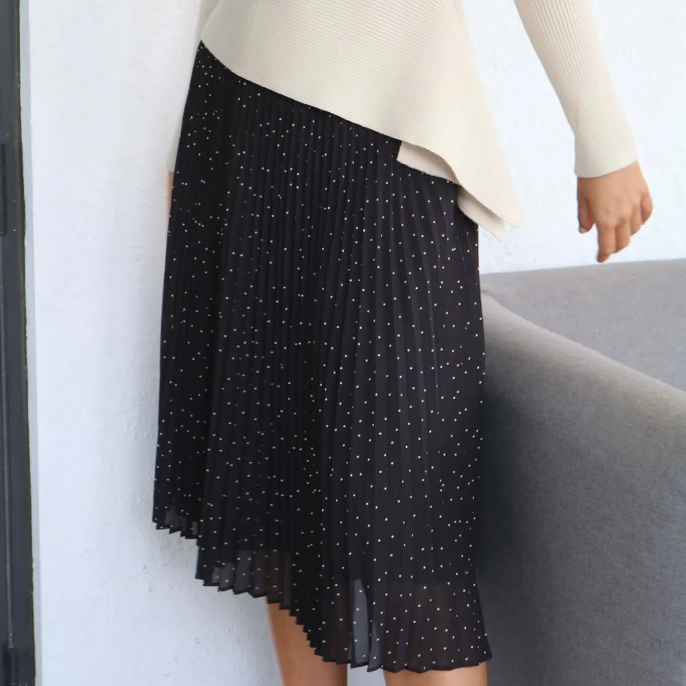 Pleated Polka Dot Skirt| Black  [Final Sale]